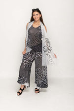Load image into Gallery viewer, Sleeveless Polka Dot Printed Black and White Reversible Pant Set For Women
