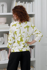 Load image into Gallery viewer, Women 3/4 Bat Sleeves Crew Neck Knitted Top in Lime Prints