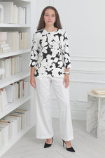 Load image into Gallery viewer, Women 3/4 Bat Sleeves Crew Neck Knitted Top in Black Prints