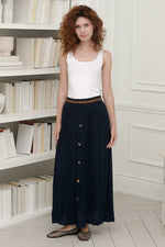 Load image into Gallery viewer, Women One Size Pleated Skirt in Navy