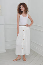 Load image into Gallery viewer, Women One Size Pleated Skirt in White