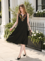 Load image into Gallery viewer, Women Sleeveless Black A-Line Dress with V-Neck