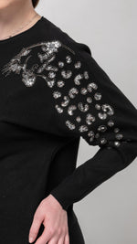 Load image into Gallery viewer, Sweater with Sequin on Shoulder in Black
