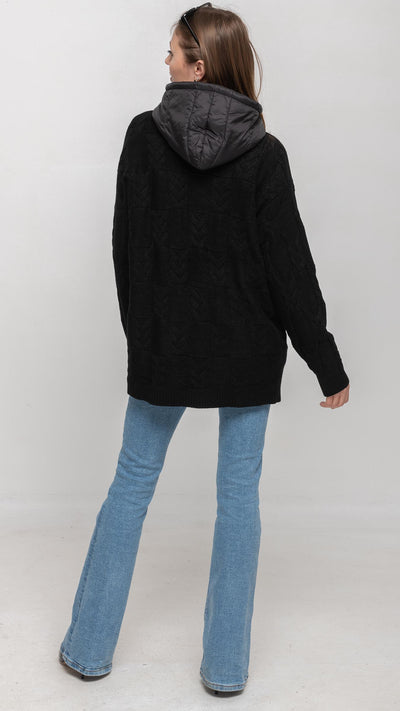 Sweater Hoodie in Black