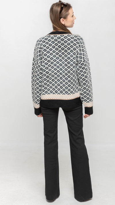 Sweater Cardigan in Black & White Diamond pattern