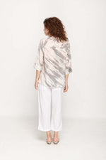 Load image into Gallery viewer, Women Casual Blouse  3/4 Sleeve,  Light Grey Print in Cream