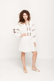 Women 's Casual Linen Dress  in White ,  V- Neckline Split by Strings, Wide Full Sleeves