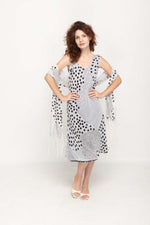 Load image into Gallery viewer, Sleeveless Semi Long Black &amp; White Printed 2 in 1 Reversible Dress For Women