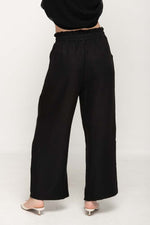 Load image into Gallery viewer, Women Wide Leg Pant  in Black