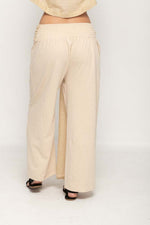 Load image into Gallery viewer, Women 's Casual Pant in Wheat Color