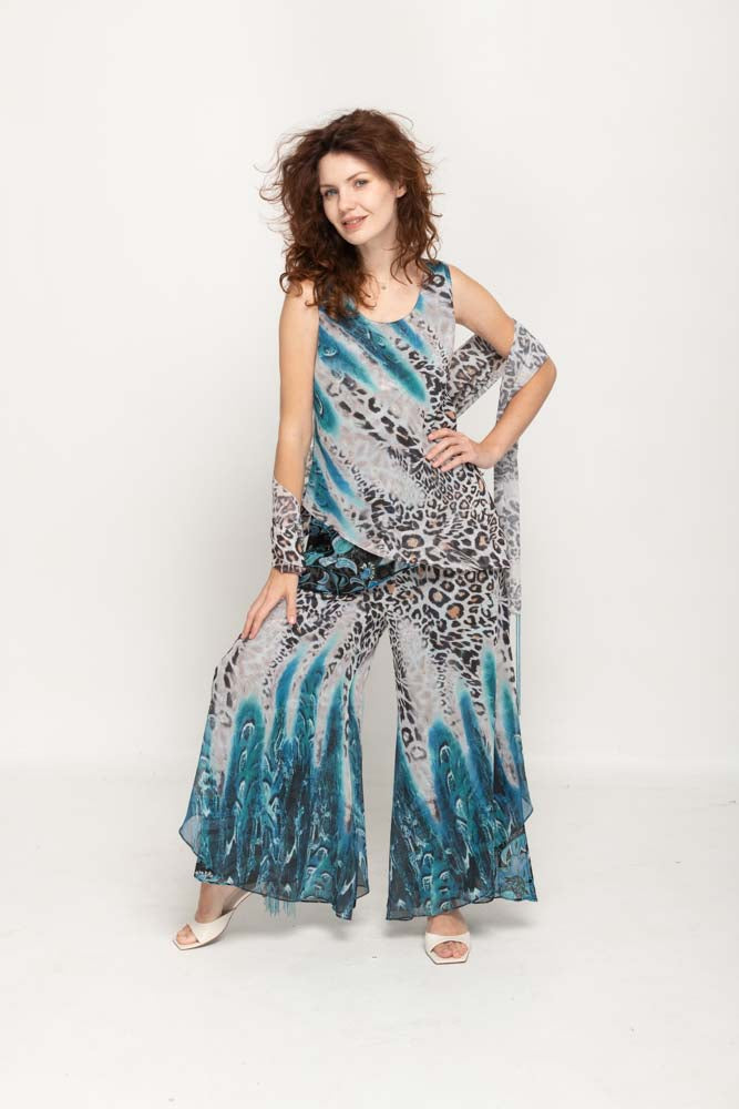 Sleeveless Animal Printed In Blue  Reversible Pant Set For Women