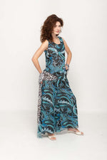 Load image into Gallery viewer, Sleeveless Animal Printed In Blue  Reversible Pant Set For Women