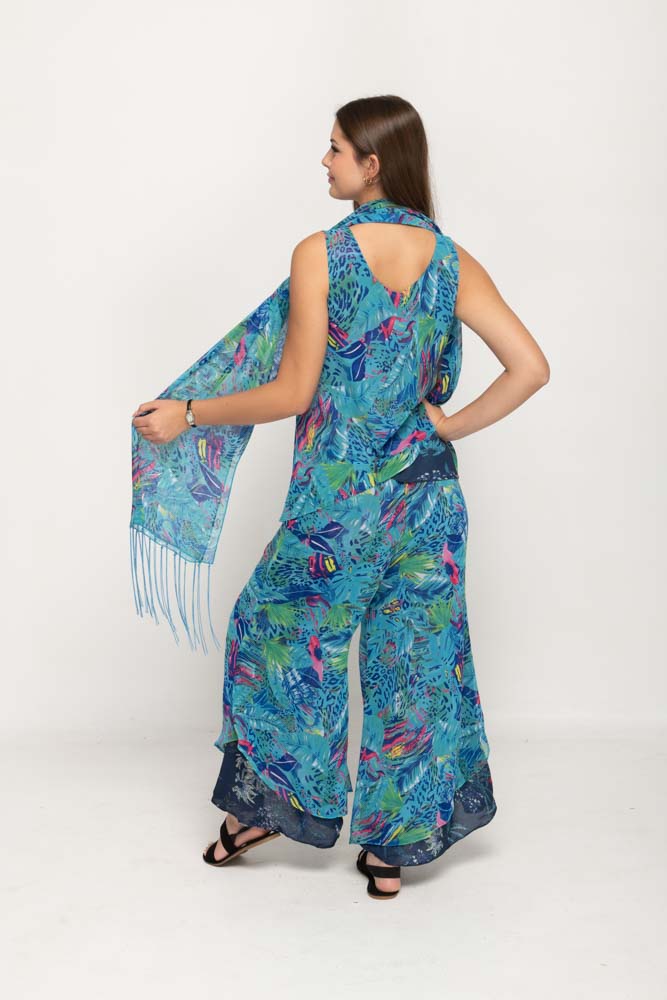 Sleeveless Turquois  Floral Printed Reversible Pant Set For Women