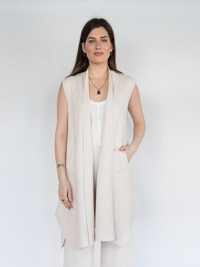 Women 's Sleeveless  Cardigan in Cream