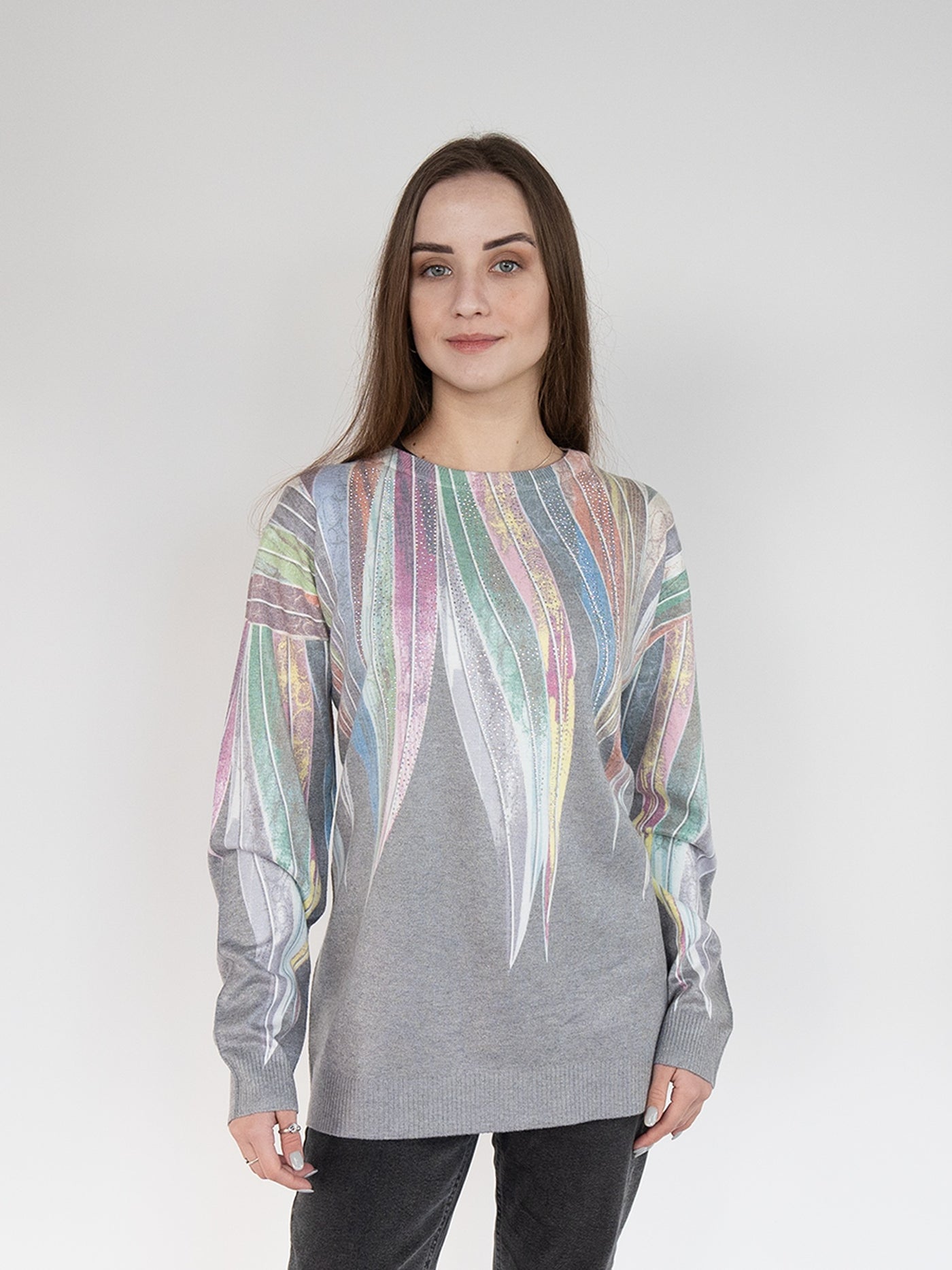 Women  Sweater  in Multi Colors Prints in  Grey , Crew Neck Long Sleeve and Decorated With Hot -Fix Rhinestones