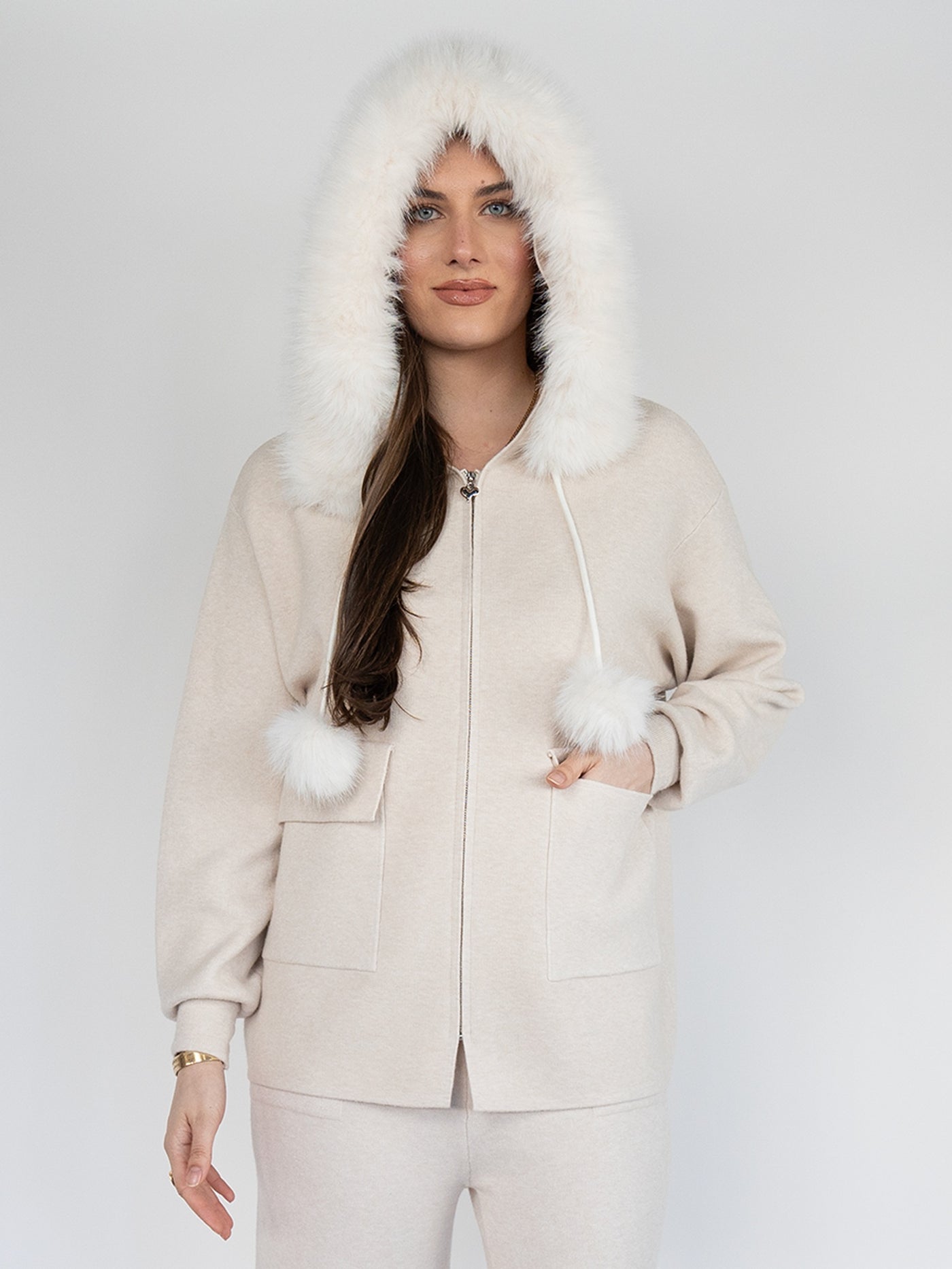 Women Sweater Hoodie in Cream