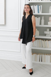 Women Sleeveless V Neck Tunic in Black