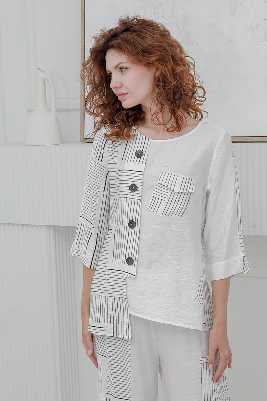 Women 3/4 sleeves Crew Neck Blouse in White with Black Prints