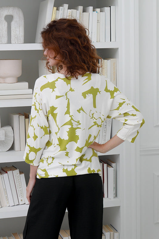 Women 3/4 Bat Sleeves Crew Neck Knitted Top in Lime Prints