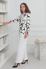 Load image into Gallery viewer, Women 3/4 Bat Sleeves Crew Neck Knitted Top in Black Prints