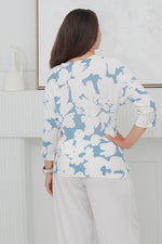 Load image into Gallery viewer, Women 3/4 Bat Sleeves Crew Neck Knitted Top in Power Blue Prints