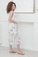 Load image into Gallery viewer, Women Sleeveless Crew Neck Dress in White with Black Prints