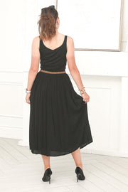 Women One Size Pleated Skirt in  Black