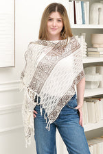 Load image into Gallery viewer, Women ' Scarf in Cream Printed