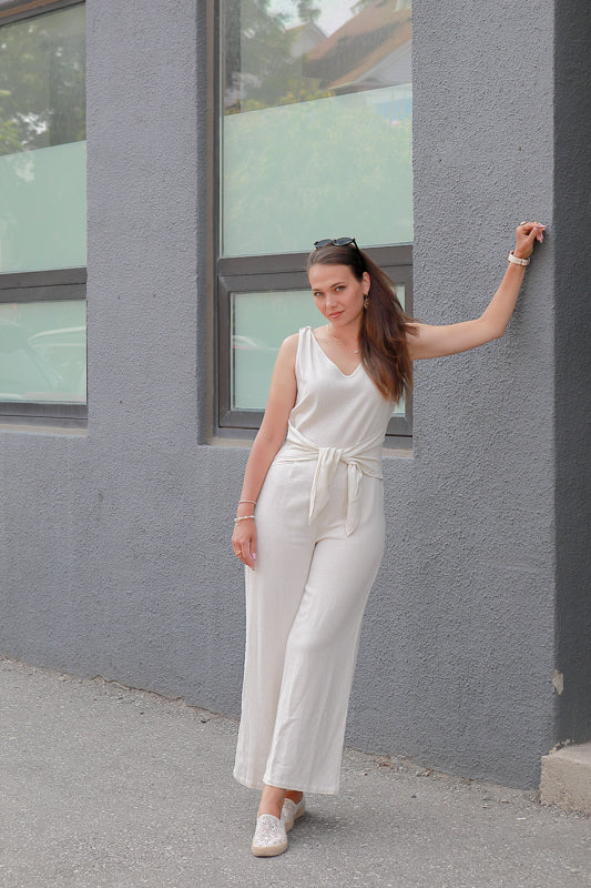 Women Sleeveless V-Neck Jumper Suit in Beige