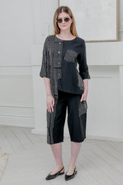 Women 3/4 sleeves Crew Neck Blouse in Black with White  Prints