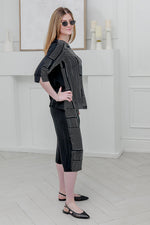 Load image into Gallery viewer, Women Cropped Pants  in Black with White  Prints
