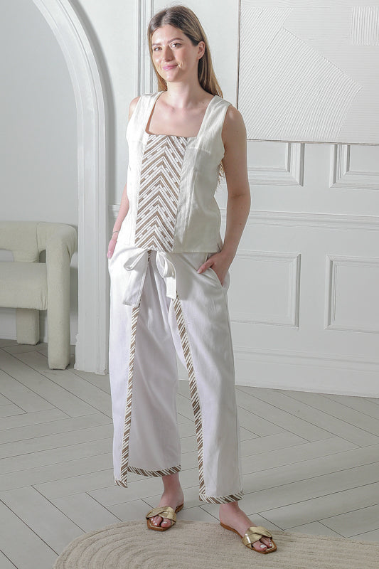 Women's Casual Pants  with Front Decorative Patch In Cream