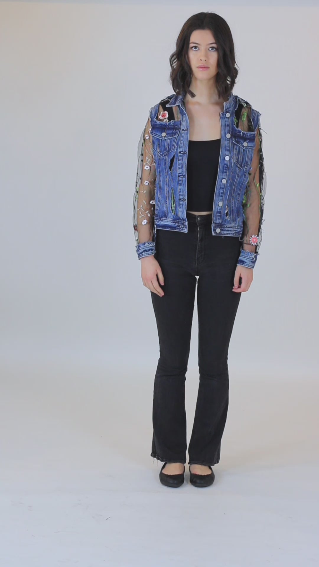 Vintage Denim Jacket with Stylish Floral Embroidery Detailing